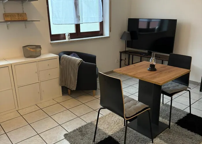 C&v 2 Personen 1 Wlan Smarttv Boxspringbett Appartement Kaiserslautern